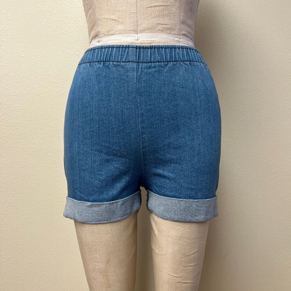 EUC Vintage 1970s Light Blue Stretch Denim Shorts Size Small